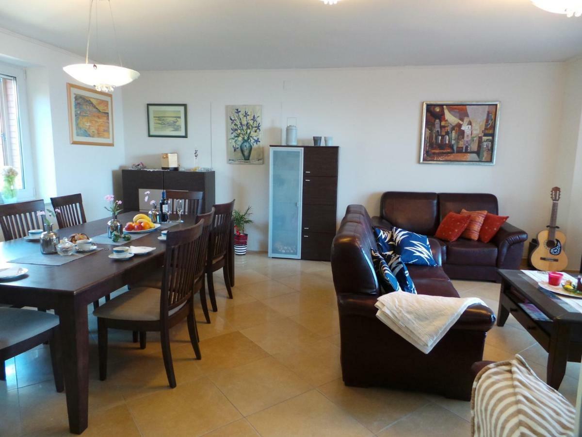 Apartments Rita Lovran Luaran gambar